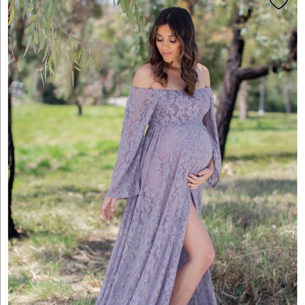 Lavender lace maternity photo shoot gown